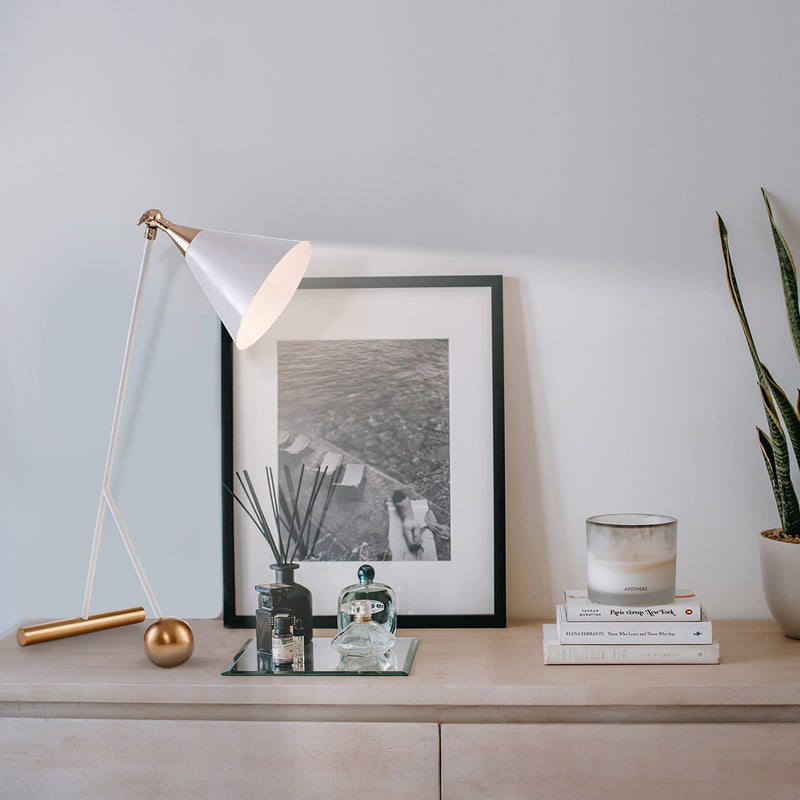 Serve and Volley, Table Lamp | homelove.in